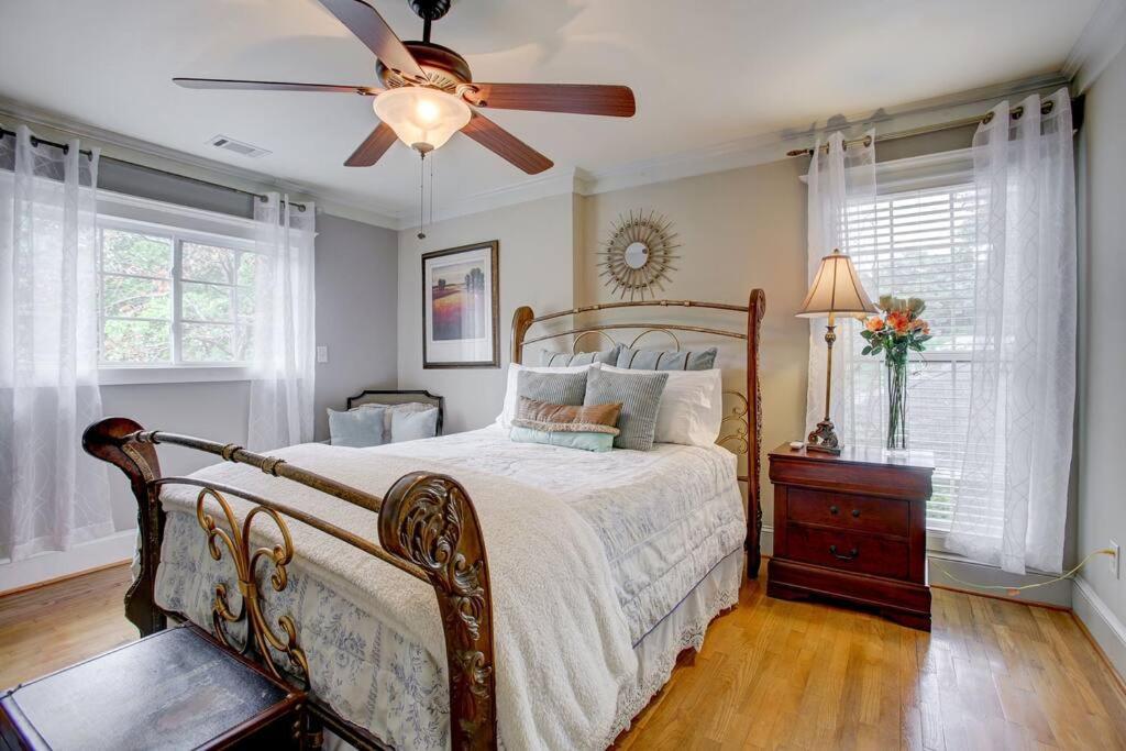 Sleeps16, Spacious Home, Close To Downtown, Beltline, And Walk To Restaurants, 75" Tv, 2 Person Jacuzzi, Ping Pong Atlanta Dış mekan fotoğraf