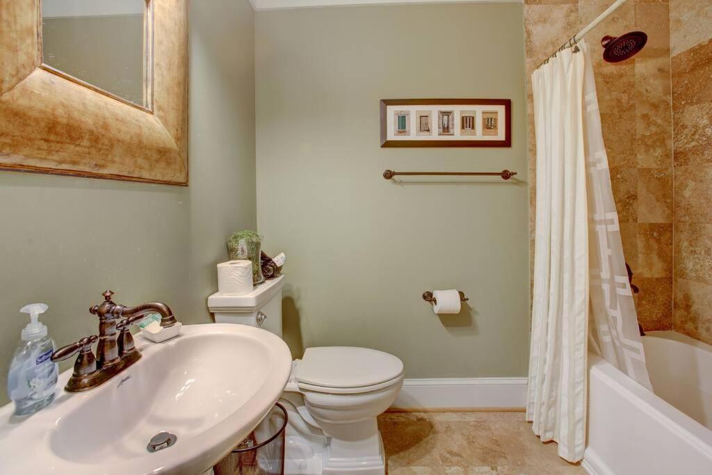 Sleeps16, Spacious Home, Close To Downtown, Beltline, And Walk To Restaurants, 75" Tv, 2 Person Jacuzzi, Ping Pong Atlanta Dış mekan fotoğraf